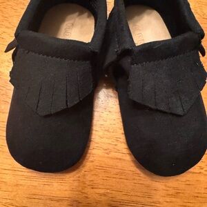 Old Navy Kids Moccasins in Black